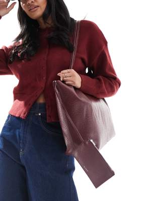 oversized faux leather shopper bag in burgundy-Red