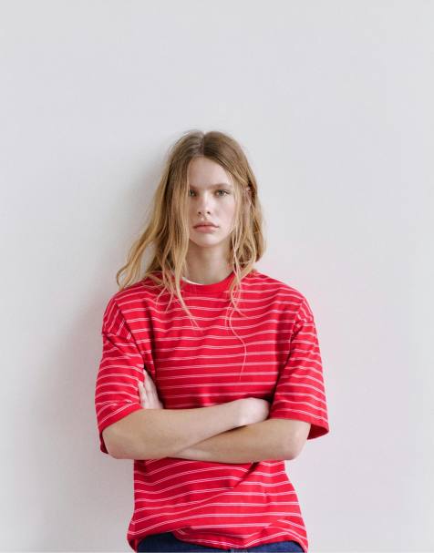 Pull&Bear - Oversized gestreept T-shirt met korte mouwen - view 1