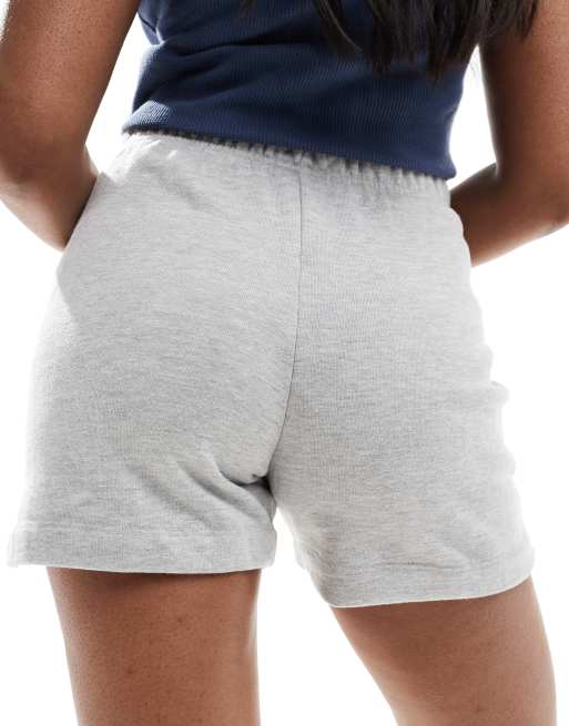 Pull&Bear oversized graphic shorts in grey, 2 of 5