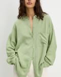 [Pull & Bear] Pull & Bear oversized linen blend shirt in green M GREEN