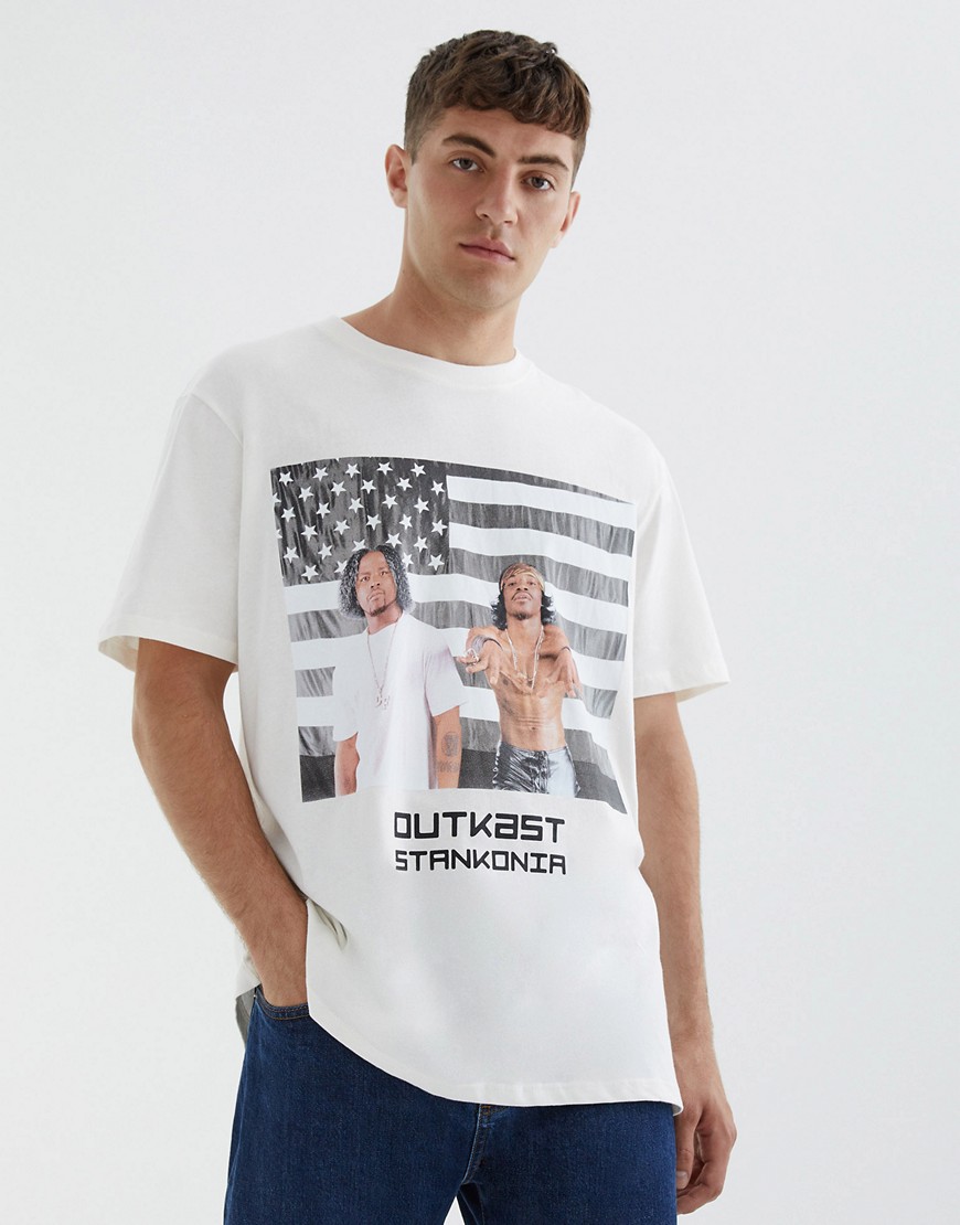 Pull & Bear oversized Outcast t-shirt in white