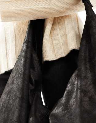 Pull&Bear oversized slouchy bag in black