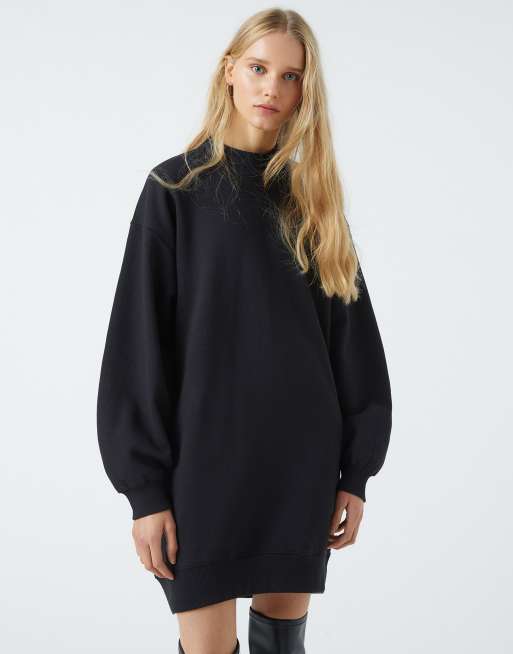 Pull Bear Oversized sweater jurk in zwart met wassing