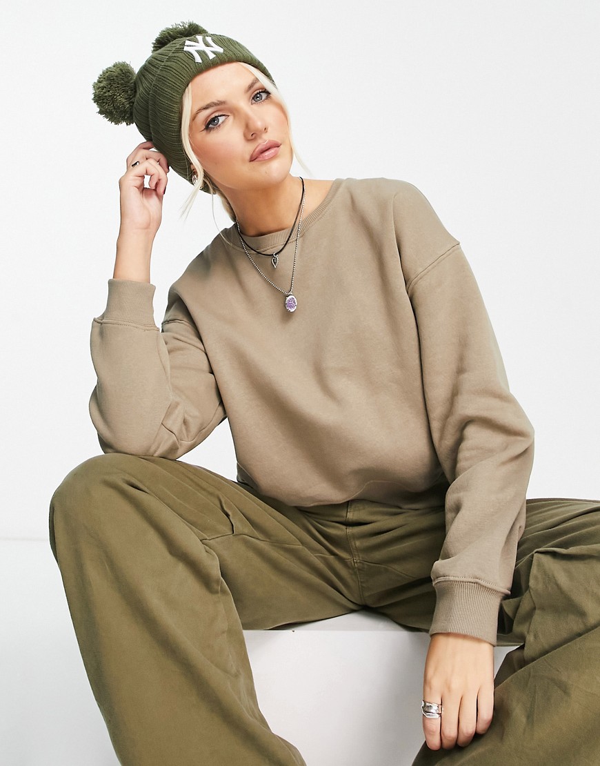 Pull & Bear oversized sweatshirt in taupe-Neutral