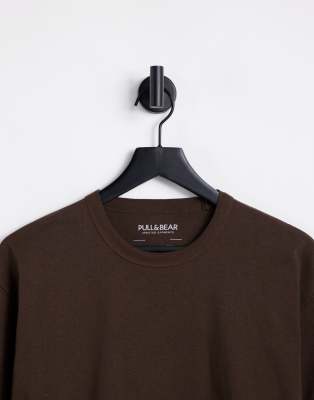 pull and bear brown t shirt