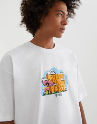 pull and bear mushroom printed t shirt