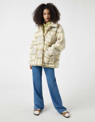 pull and bear teddy jacket