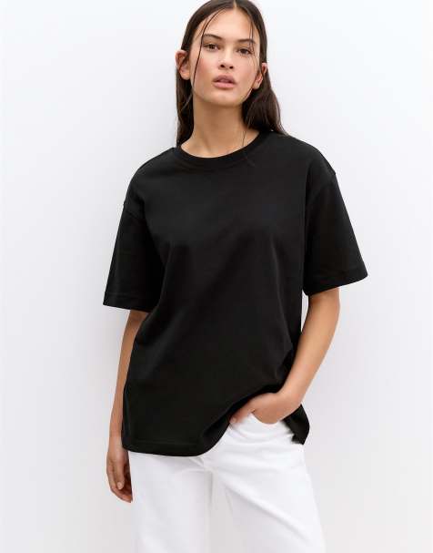 Pull&Bear oversizedd t-shirt in black - view 1