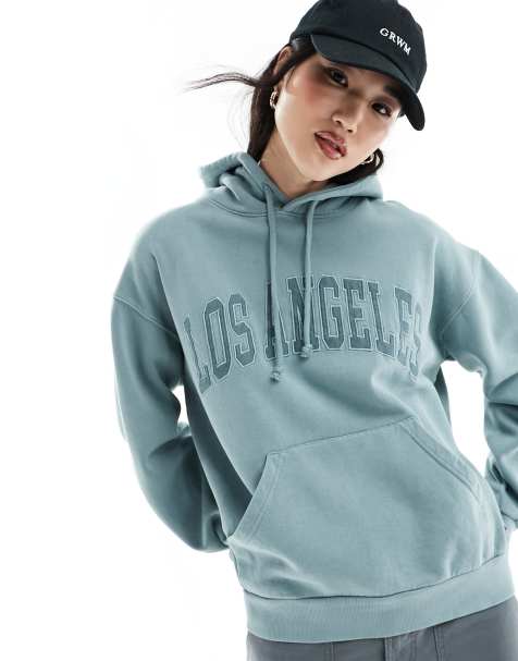 Green hoodie outfit on sale womens