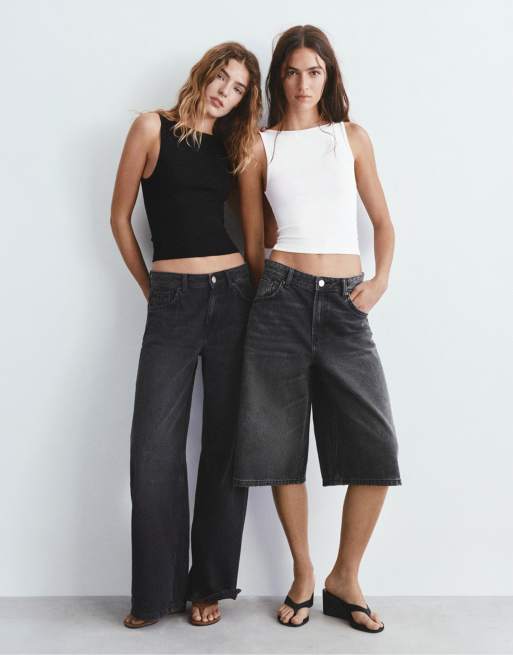 Pull&Bear Pack of 2 tank tops in white/black, 2 of 4