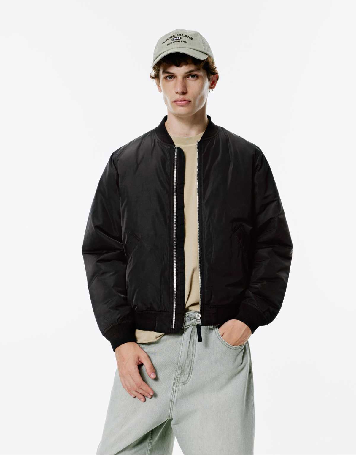 Pull&Bear Padded bomber jacket in black