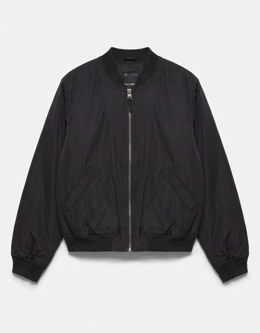 Pull&Bear Padded bomber jacket in black, 3 of 5