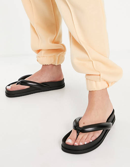 Pull&Bear padded thong sandals in black