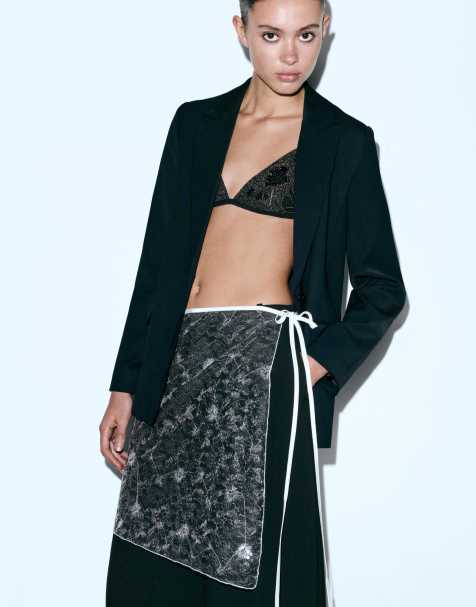 Pull&Bear – Pailletten-Minirock in Weiß - view 1