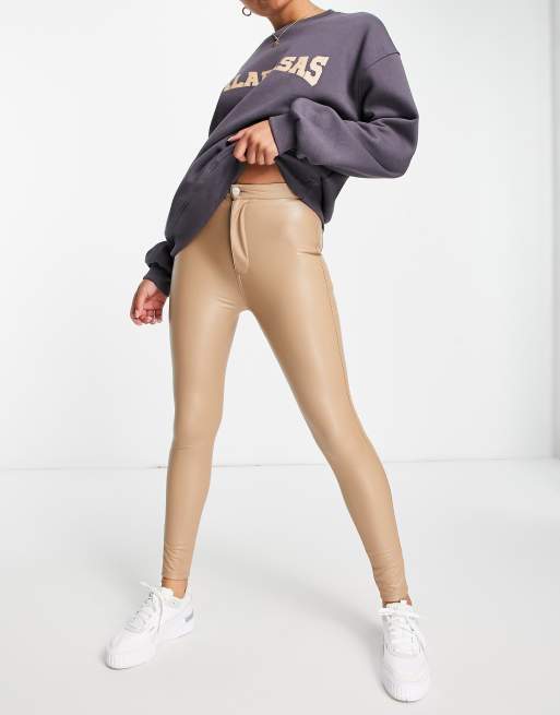 Pull&Bear - Pantalon ajusté en imitation cuir - Beige