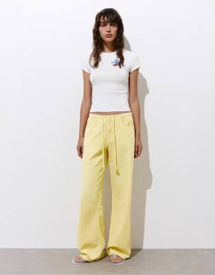 Pull & Bear - Pantalon droit à cordon de serrage - Jaune 12