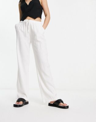 Pull&Bear - Pantalon en lin à taille haute - Blanc | ASOS