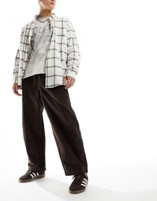 Pull&Bear wide leg corduroy trouser in brown - ASOS Price Checker