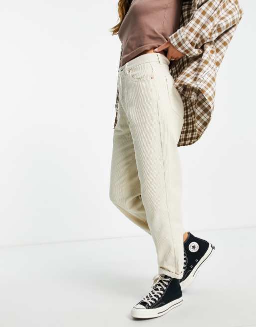 Pull Bear Pantalon mom basique fusele en velours cotele Ecru ASOS