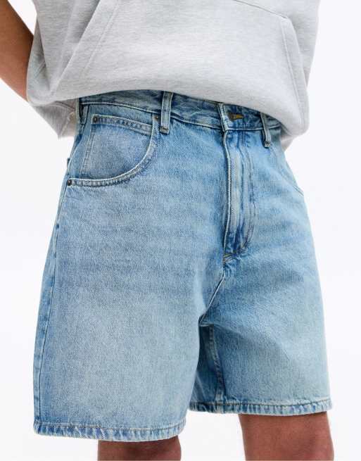 Pull&Bear - Pantaloncini bermuda taglio corto in denim blu medio