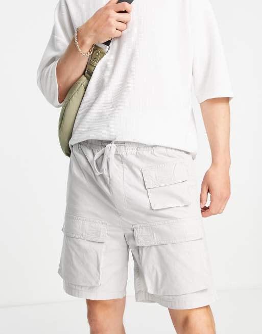 Pull&Bear - Pantaloncini cargo multitasche in tessuto tecnico beige