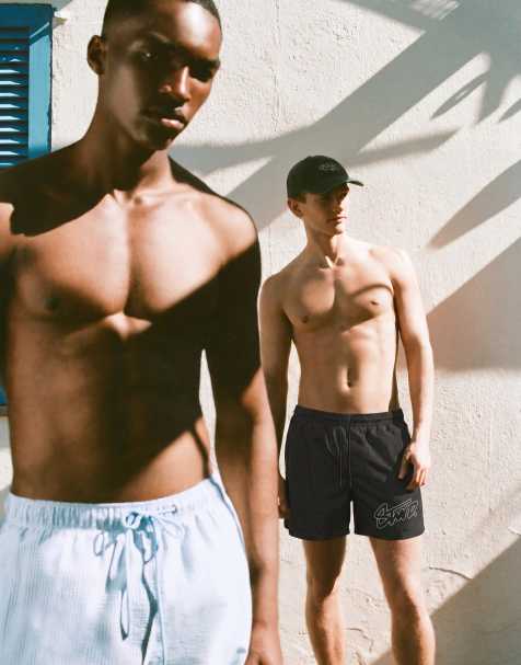 Pull&Bear pantaloncini da surf neri - view 1