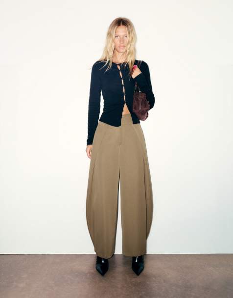 Pull&Bear pantaloni eleganti con pince color cammello - view 1