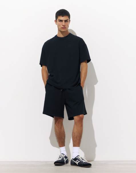 Pull&Bear - Pantaloni felpati stile bermuda testurizzati neri - view 1