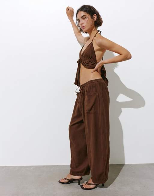 Pull&Bear - Pantaloni in misto lino color cioccolato, 4 di 4