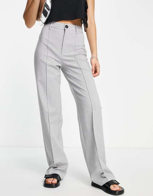 Pull&Bear - Pantaloni sartoriali dritti grigio chiaro a vita alta con cuciture a vista sul davanti