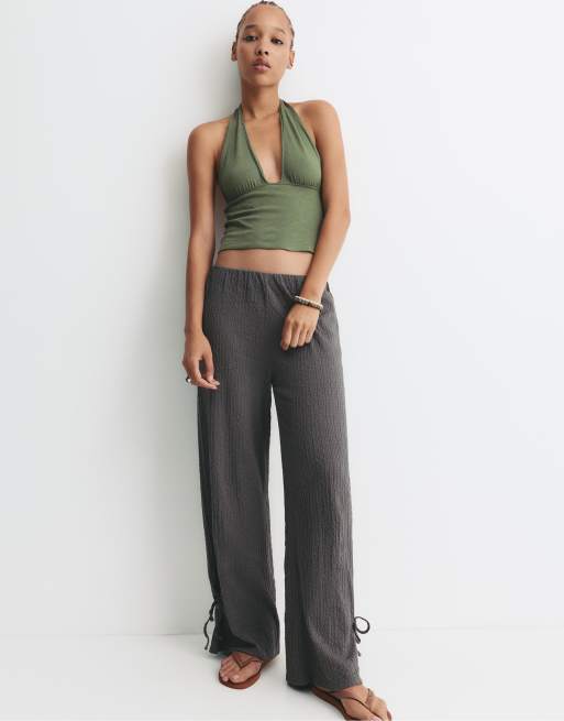 Pull&Bear - Pantaloni testurizzati grigi con dettagli annodati
