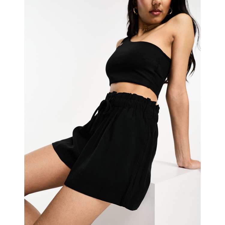 Pull&Bear paperbag waist shorts in black