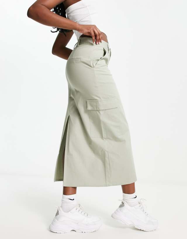 Pull&Bear parachute midaxi cargo skirt in khaki