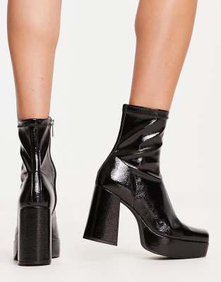 Pull&Bear patent heeled boots in black | ASOS