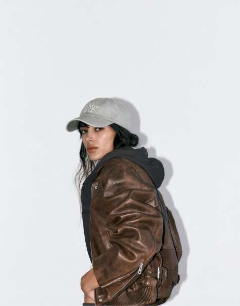 Pull&Bear - Pet met Brooklyn-borduursel in grijs - view 1