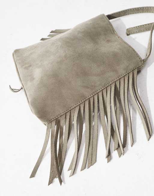 Pull&Bear Petit sac bandoulière à surpiqûres et franges Gris