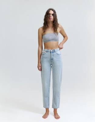 Pull & Bear Petite - Eng geschnittene Jeans mit hohem Bund in Blassblau