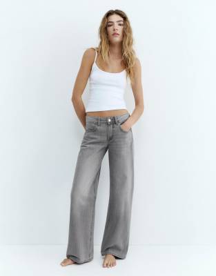 Pull & Bear Petite - Gerade geschnittene Jeans in Blassgrau mit niedrigem Bund