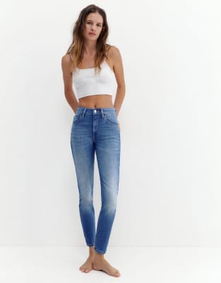 Pull & Bear Petite high-waist skinny jeans in indigo-Blue