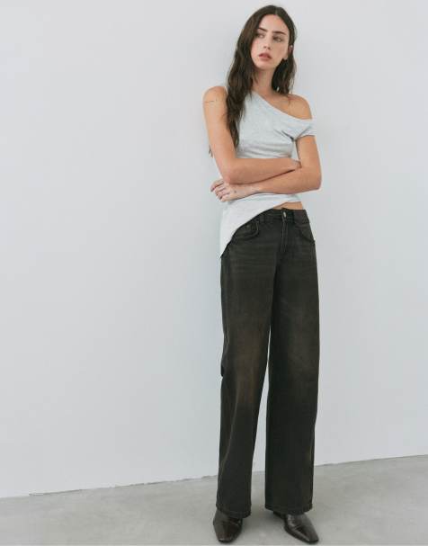 Pull&Bear Petite jeans med låg midja och raka ben i mörkbrun - view 1