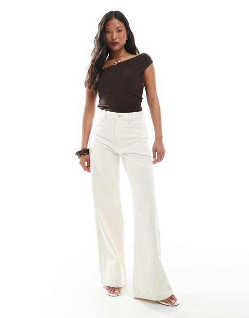 Pull&Bear - Petite - Jeans met hoge taille en wijde pijpen in ecru