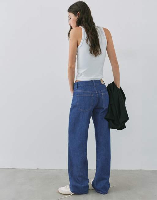 Pull&Bear Petite jeans met lage taille en rechte pijpen in inktblauw, 2 van 5