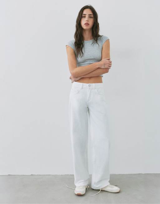 Pull&Bear Petite jeans met lage taille en rechte pijpen in wit, 2 van 6
