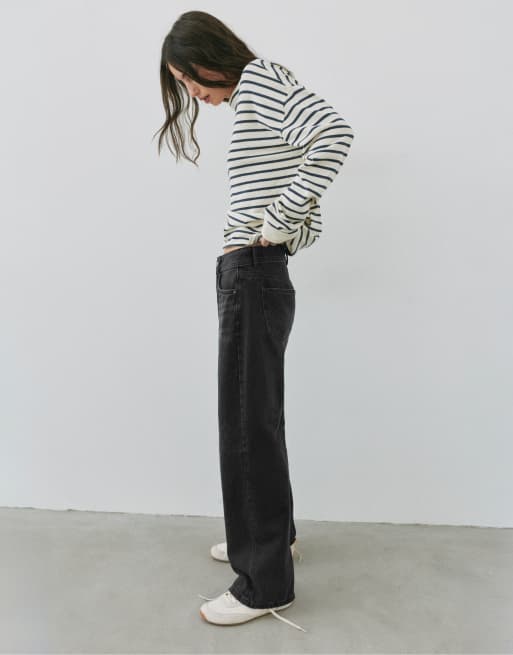 Pull&Bear Petite jeans met lage taille en rechte pijpen in zwart, 4 van 5