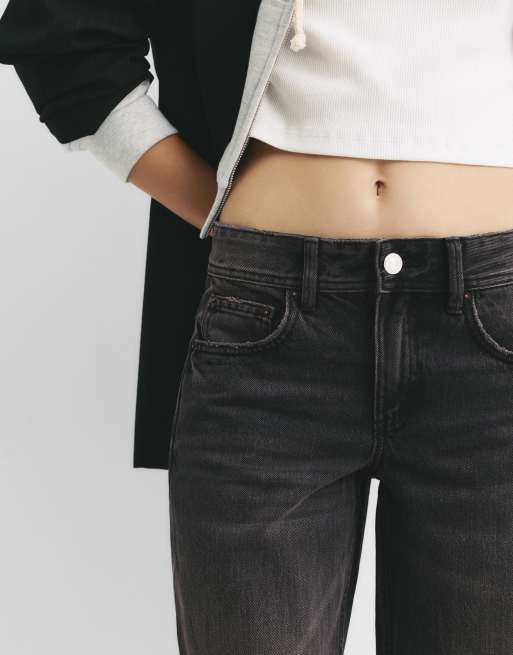 Pull&Bear Petite - Jeans met rechte pijpen en lage taille in zwart, 4 van 4