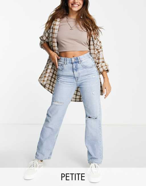Pull&Bear – Petite – Ljusblå mom jeans med elastisk midja, endast hos ASOS
