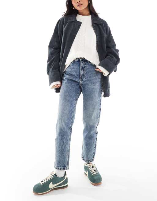 Pull&Bear Petite – Mom-Jeans in Dunkelblau
