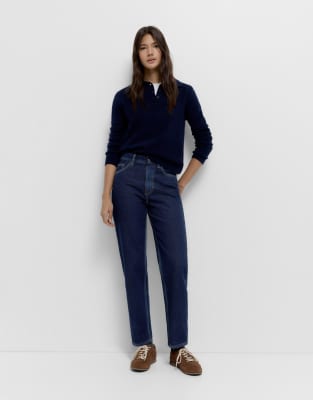 Pull & Bear Petite - Mom-Jeans in Marineblau mit hohem Bund