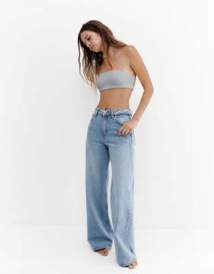 Pull & Bear Petite - Weit geschnittene Jeans in Himmelblau