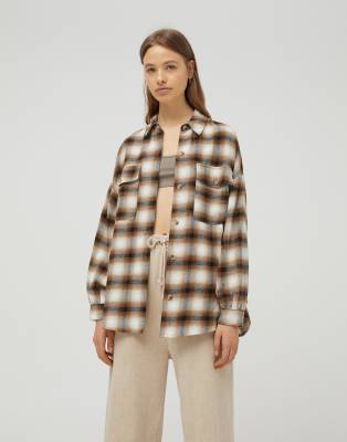 PULL & BEAR PLAID OVERSHIRT SHACKET IN BROWN 4470303700